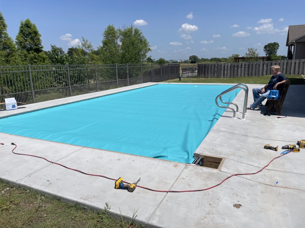 electronic pool cover